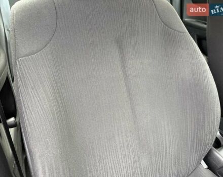 Черный Ситроен С4, объемом двигателя 1.6 л и пробегом 220 тыс. км за 3400 $, фото 33 на Automoto.ua