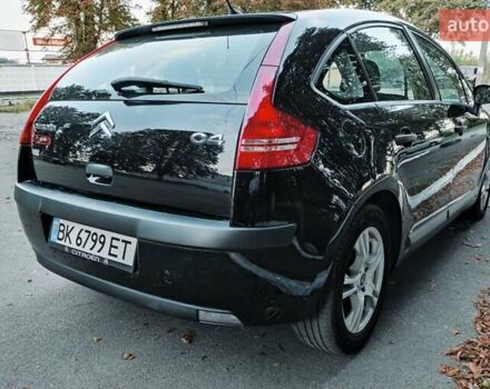 Черный Ситроен С4, объемом двигателя 1.6 л и пробегом 220 тыс. км за 3300 $, фото 4 на Automoto.ua