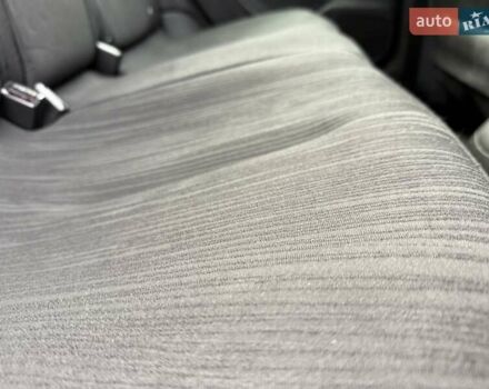 Черный Ситроен С4, объемом двигателя 1.6 л и пробегом 220 тыс. км за 3400 $, фото 38 на Automoto.ua