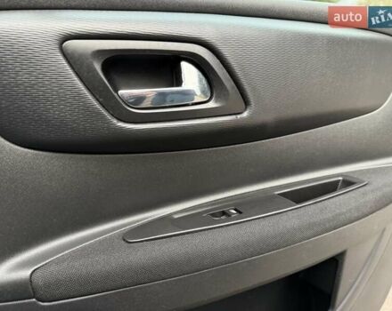 Черный Ситроен С4, объемом двигателя 1.6 л и пробегом 220 тыс. км за 3400 $, фото 30 на Automoto.ua