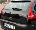 Черный Ситроен С4, объемом двигателя 1.6 л и пробегом 220 тыс. км за 3400 $, фото 22 на Automoto.ua