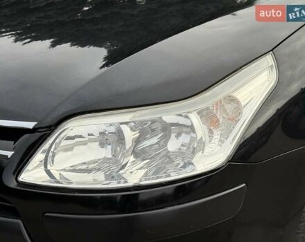 Черный Ситроен С4, объемом двигателя 1.6 л и пробегом 220 тыс. км за 3400 $, фото 5 на Automoto.ua