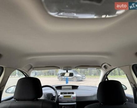 Черный Ситроен С4, объемом двигателя 1.6 л и пробегом 220 тыс. км за 3400 $, фото 29 на Automoto.ua