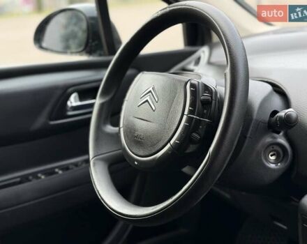 Черный Ситроен С4, объемом двигателя 1.6 л и пробегом 220 тыс. км за 3400 $, фото 35 на Automoto.ua