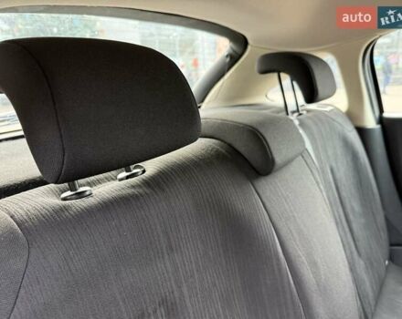 Черный Ситроен С4, объемом двигателя 1.6 л и пробегом 220 тыс. км за 3400 $, фото 39 на Automoto.ua