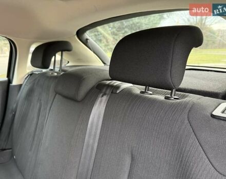 Черный Ситроен С4, объемом двигателя 1.6 л и пробегом 220 тыс. км за 3400 $, фото 43 на Automoto.ua