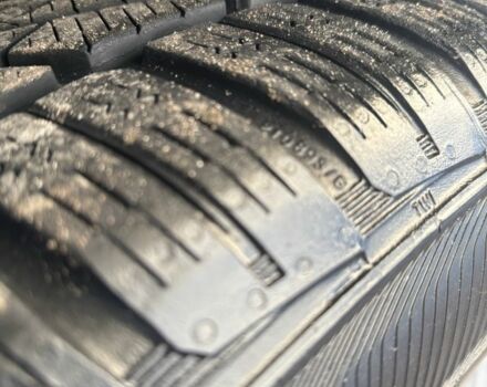 Черный Ситроен С4, объемом двигателя 1.6 л и пробегом 271 тыс. км за 5450 $, фото 2 на Automoto.ua