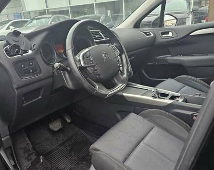 Черный Ситроен С4, объемом двигателя 1.56 л и пробегом 162 тыс. км за 7300 $, фото 7 на Automoto.ua