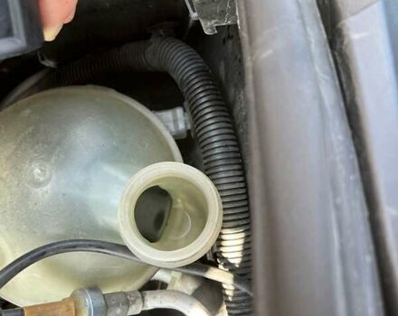 Чорний Сітроен С4, об'ємом двигуна 1.56 л та пробігом 271 тис. км за 6500 $, фото 17 на Automoto.ua