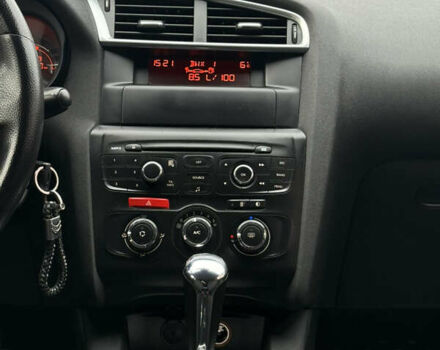 Чорний Сітроен С4, об'ємом двигуна 1.6 л та пробігом 133 тис. км за 6200 $, фото 8 на Automoto.ua