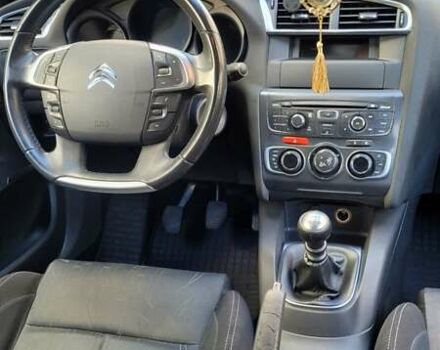 Черный Ситроен С4, объемом двигателя 1.6 л и пробегом 222 тыс. км за 6800 $, фото 13 на Automoto.ua