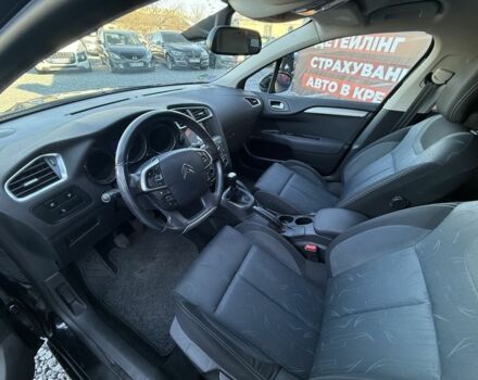 Черный Ситроен С4, объемом двигателя 1.4 л и пробегом 288 тыс. км за 6000 $, фото 4 на Automoto.ua