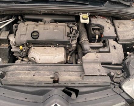 Черный Ситроен С4, объемом двигателя 1.6 л и пробегом 146 тыс. км за 8500 $, фото 6 на Automoto.ua