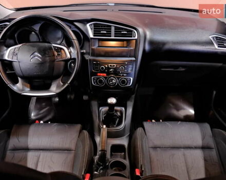 Чорний Сітроен С4, об'ємом двигуна 1.6 л та пробігом 164 тис. км за 4900 $, фото 40 на Automoto.ua