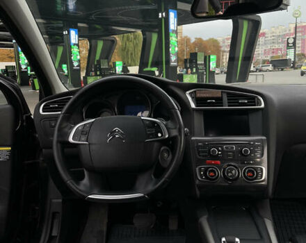 Чорний Сітроен С4, об'ємом двигуна 1.6 л та пробігом 229 тис. км за 8100 $, фото 4 на Automoto.ua