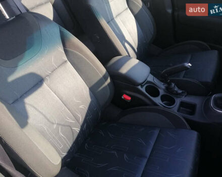 Черный Ситроен С4, объемом двигателя 1.56 л и пробегом 275 тыс. км за 7800 $, фото 9 на Automoto.ua