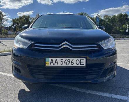 Черный Ситроен С4, объемом двигателя 1.56 л и пробегом 220 тыс. км за 6300 $, фото 2 на Automoto.ua