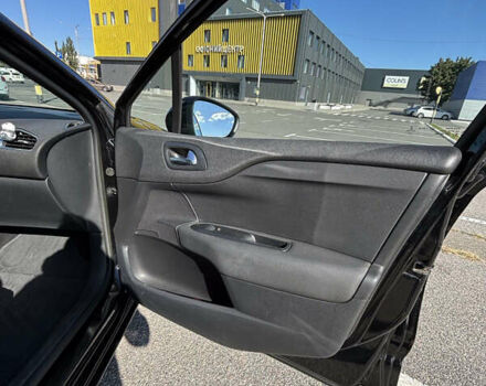 Черный Ситроен С4, объемом двигателя 1.56 л и пробегом 220 тыс. км за 6300 $, фото 10 на Automoto.ua