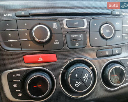 Черный Ситроен С4, объемом двигателя 1.56 л и пробегом 275 тыс. км за 7800 $, фото 15 на Automoto.ua