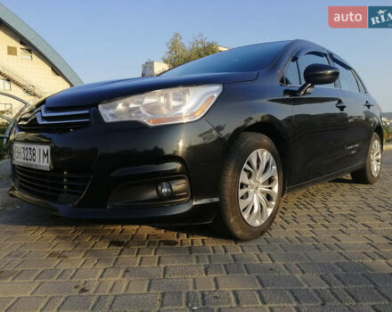 Черный Ситроен С4, объемом двигателя 1.56 л и пробегом 275 тыс. км за 7800 $, фото 2 на Automoto.ua