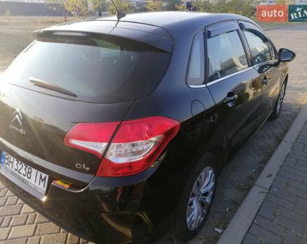 Черный Ситроен С4, объемом двигателя 1.56 л и пробегом 275 тыс. км за 7800 $, фото 3 на Automoto.ua