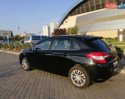 Черный Ситроен С4, объемом двигателя 1.56 л и пробегом 275 тыс. км за 7800 $, фото 10 на Automoto.ua