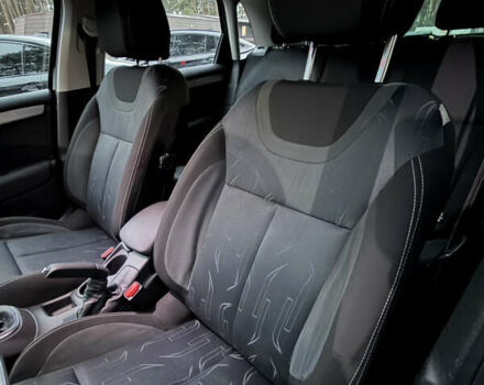 Черный Ситроен С4, объемом двигателя 1.6 л и пробегом 275 тыс. км за 7700 $, фото 6 на Automoto.ua