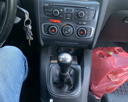 Черный Ситроен С4, объемом двигателя 1.6 л и пробегом 250 тыс. км за 6800 $, фото 7 на Automoto.ua