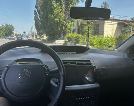 Черный Ситроен С4, объемом двигателя 1.6 л и пробегом 300 тыс. км за 3600 $, фото 3 на Automoto.ua