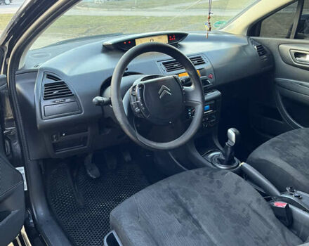 Ситроен С4 2009 в Львове на Automoto.ua Черный Ситроен С4, объемом двигателя 1.36 л и пробегом 310 тыс. км за 3900 $, фото 6 на Automoto.ua
