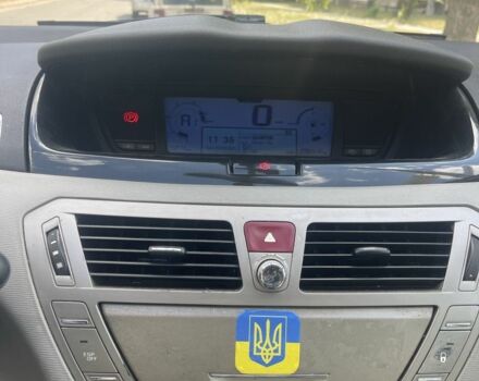Черный Ситроен С4, объемом двигателя 1.6 л и пробегом 290 тыс. км за 4700 $, фото 8 на Automoto.ua