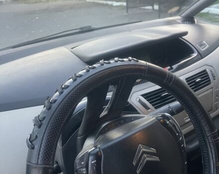 Черный Ситроен С4, объемом двигателя 1.6 л и пробегом 290 тыс. км за 4900 $, фото 6 на Automoto.ua