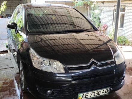 Черный Ситроен С4, объемом двигателя 2 л и пробегом 150 тыс. км за 3000 $, фото 1 на Automoto.ua