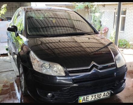 Черный Ситроен С4, объемом двигателя 2 л и пробегом 150 тыс. км за 3000 $, фото 1 на Automoto.ua