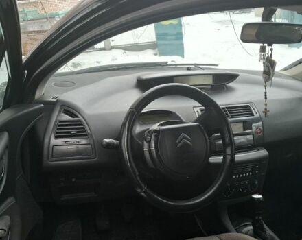 Черный Ситроен С4, объемом двигателя 1.6 л и пробегом 320 тыс. км за 2200 $, фото 1 на Automoto.ua