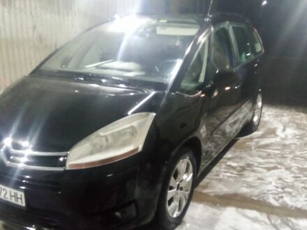 Черный Ситроен С4, объемом двигателя 2 л и пробегом 248 тыс. км за 3950 $, фото 1 на Automoto.ua