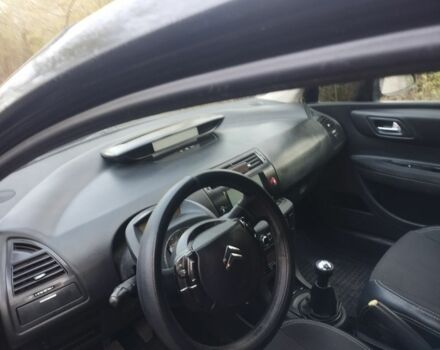 Черный Ситроен С4, объемом двигателя 1.6 л и пробегом 350 тыс. км за 2500 $, фото 1 на Automoto.ua