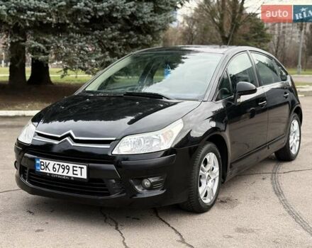 Черный Ситроен С4, объемом двигателя 1.6 л и пробегом 220 тыс. км за 3400 $, фото 1 на Automoto.ua