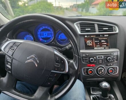 Черный Ситроен С4, объемом двигателя 1.6 л и пробегом 172 тыс. км за 5400 $, фото 1 на Automoto.ua