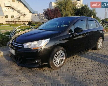 Черный Ситроен С4, объемом двигателя 1.56 л и пробегом 275 тыс. км за 7800 $, фото 1 на Automoto.ua