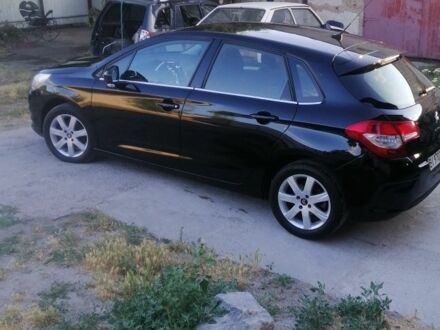 Черный Ситроен С4, объемом двигателя 1.6 л и пробегом 230 тыс. км за 6000 $, фото 1 на Automoto.ua