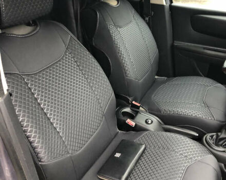 Фиолетовый Ситроен С4, объемом двигателя 1.59 л и пробегом 265 тыс. км за 4700 $, фото 7 на Automoto.ua