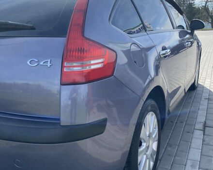 Фиолетовый Ситроен С4, объемом двигателя 1.59 л и пробегом 265 тыс. км за 4700 $, фото 1 на Automoto.ua