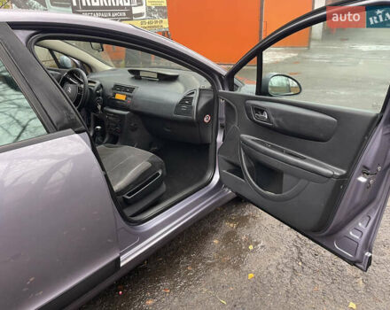 Фиолетовый Ситроен С4, объемом двигателя 1.6 л и пробегом 296 тыс. км за 4400 $, фото 5 на Automoto.ua