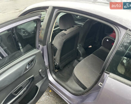 Фиолетовый Ситроен С4, объемом двигателя 1.6 л и пробегом 296 тыс. км за 4400 $, фото 6 на Automoto.ua