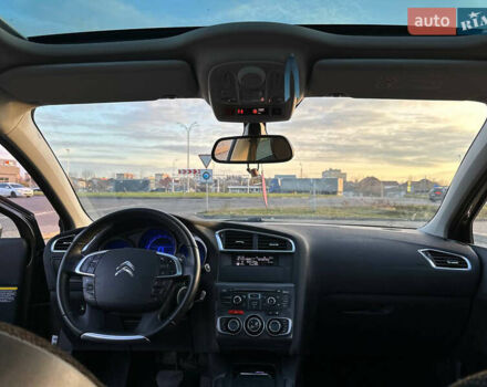 Коричневий Сітроен С4, об'ємом двигуна 1.6 л та пробігом 220 тис. км за 7400 $, фото 12 на Automoto.ua