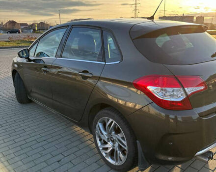 Коричневий Сітроен С4, об'ємом двигуна 1.6 л та пробігом 220 тис. км за 7400 $, фото 5 на Automoto.ua