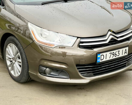 Коричневый Ситроен С4, объемом двигателя 1.56 л и пробегом 255 тыс. км за 7500 $, фото 2 на Automoto.ua