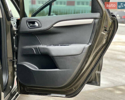 Коричневый Ситроен С4, объемом двигателя 1.56 л и пробегом 255 тыс. км за 7500 $, фото 29 на Automoto.ua