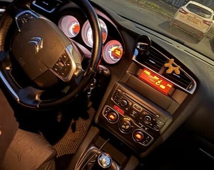 Коричневый Ситроен С4, объемом двигателя 1.56 л и пробегом 180 тыс. км за 7200 $, фото 7 на Automoto.ua